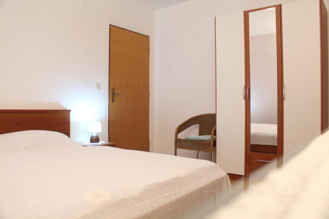 Haus Mandarina Apartment Palit Bagian luar foto