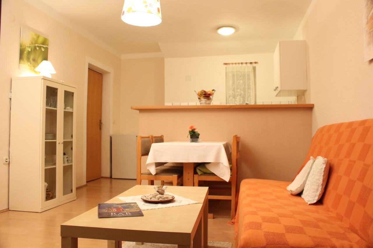 Haus Mandarina Apartment Palit Bagian luar foto